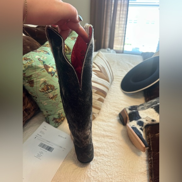 Rock’Em Cowhide Western WIDE CALF Knee-High Boots in Black & White - Picture 4 of 10